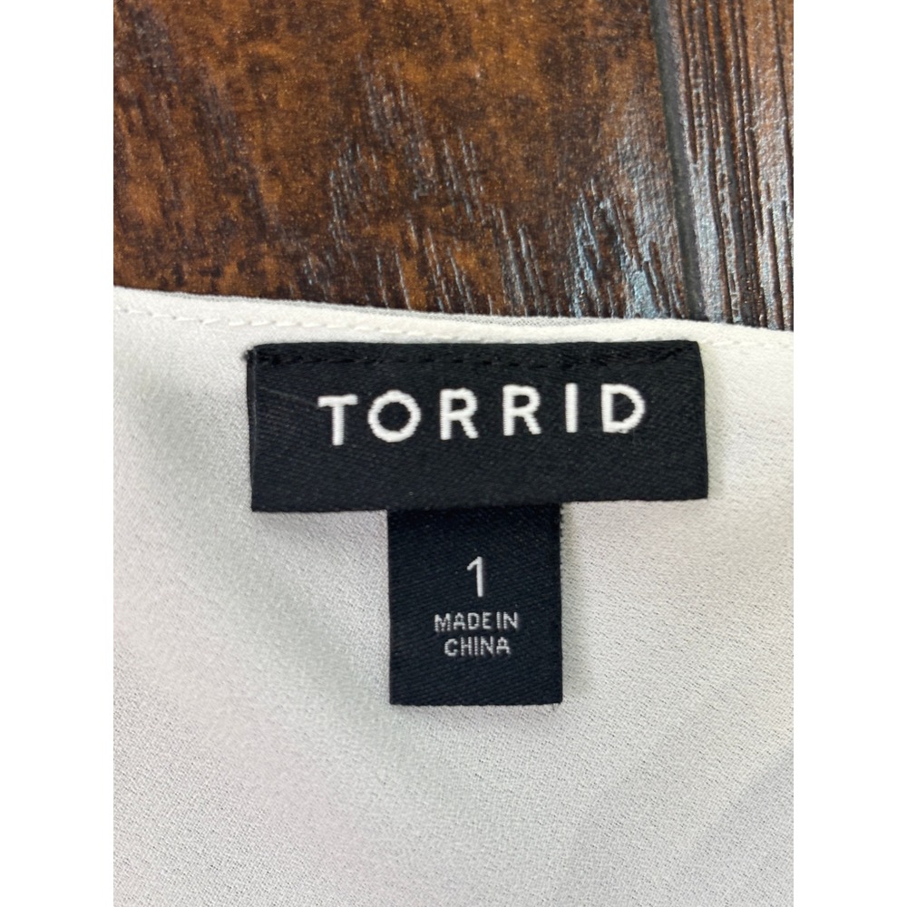 Torrid Camisole Size 1X White V-Neck Adjustable Strap Chiffon Tank Women - Picture 4 of 6